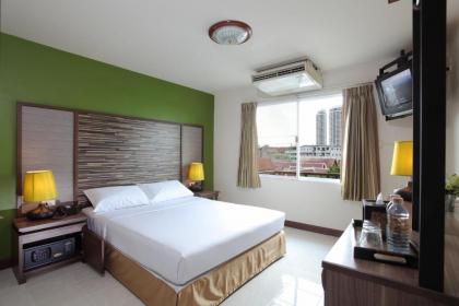 Rambuttri Village Inn & Plaza - image 6