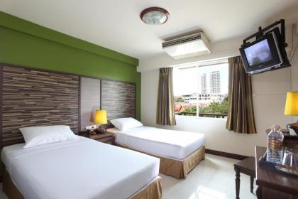 Rambuttri Village Inn & Plaza - image 8