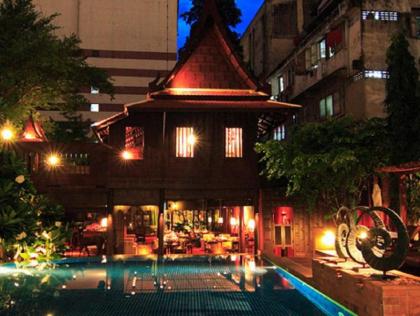 Rose Hotel - image 1