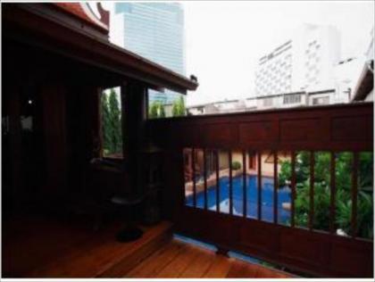 Rose Hotel - image 9