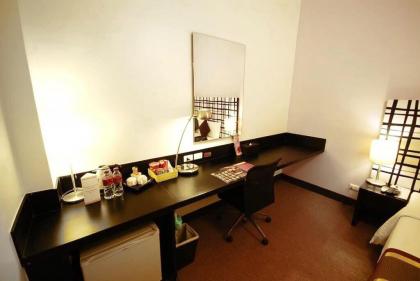 The Embassy Sathorn - image 15