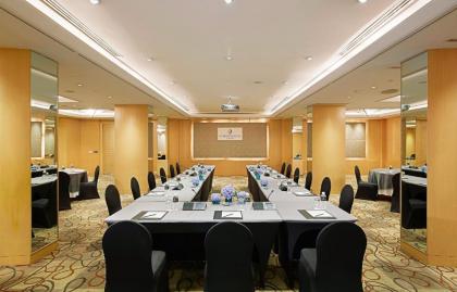Holiday Inn Bangkok - image 11