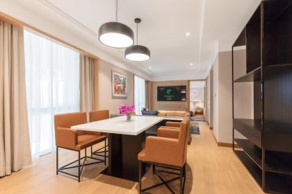 Holiday Inn Bangkok - image 15