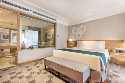 Holiday Inn Bangkok - image 8