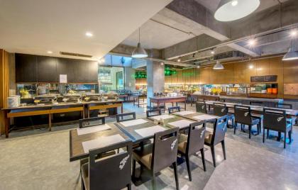 Bangkok Cha-Da Hotel - image 12