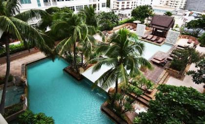 Century Park Hotel - image 15