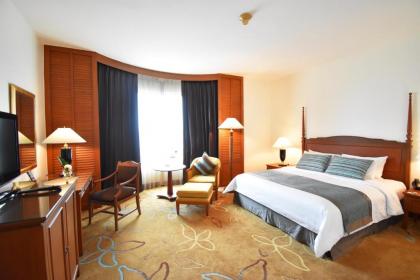 Century Park Hotel - image 5
