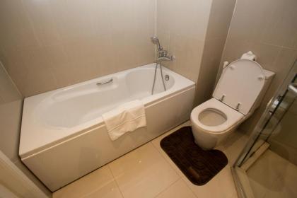 Hope Land Hotel  Sukhumvit 46/1 - image 17
