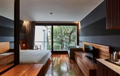 Luxx Xl Langsuan Hotel - image 20
