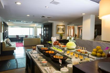 Ramada Plaza by Wyndham Bangkok Menam Riverside - image 11
