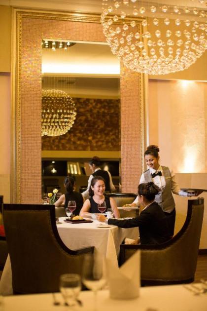 Ramada Plaza by Wyndham Bangkok Menam Riverside - image 6