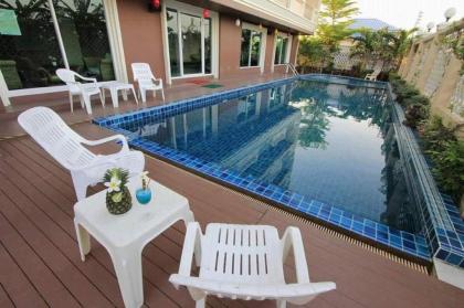 Convenient Grand Hotel - image 10
