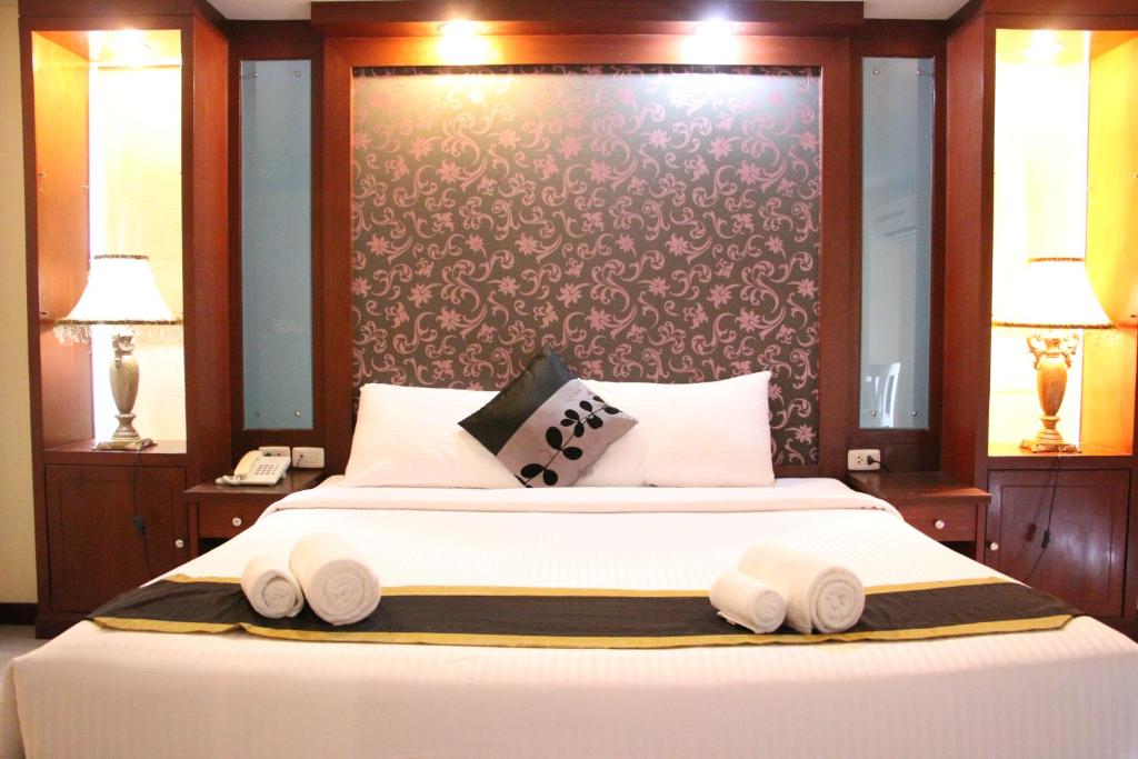 Convenient Grand Hotel - image 4