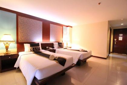 Convenient Grand Hotel - image 5