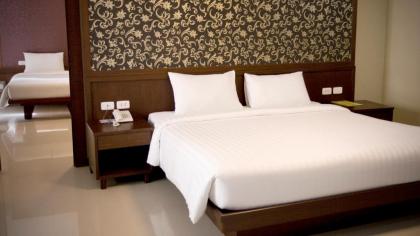 Convenient Grand Hotel - image 8