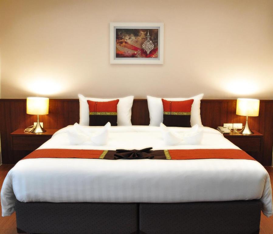 Avion Hotel - image 6