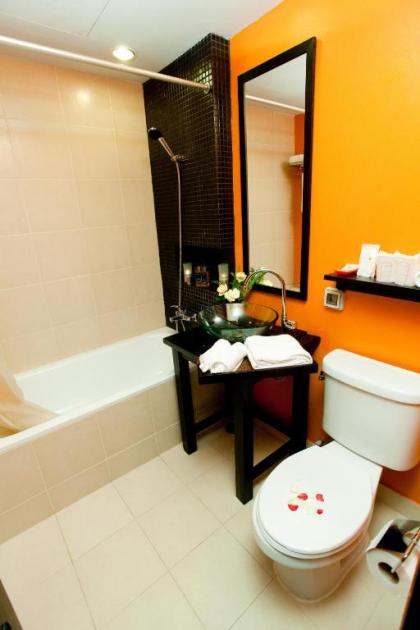 Miramar Bangkok Hotel - image 7