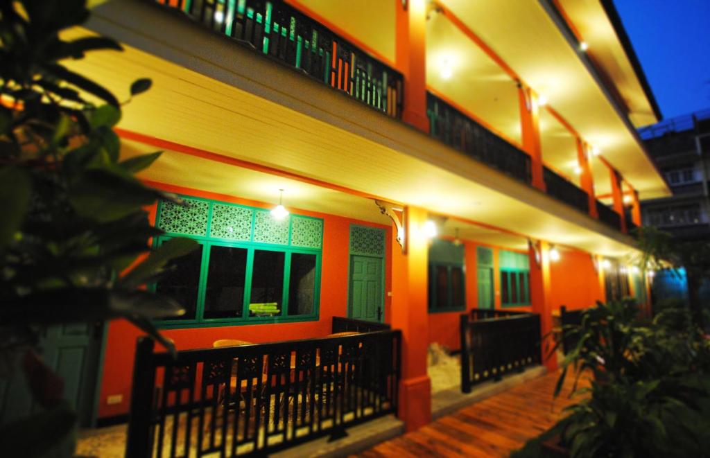 Focal Local Bed & Breakfast - main image