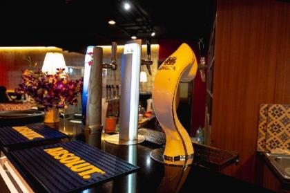 Le Siam Hotel - image 2