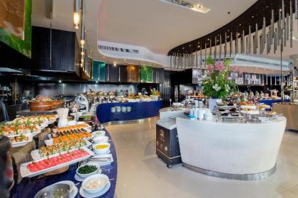 Ramada Plaza Menam Riverside - image 16