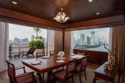 Ramada Plaza Menam Riverside - image 6