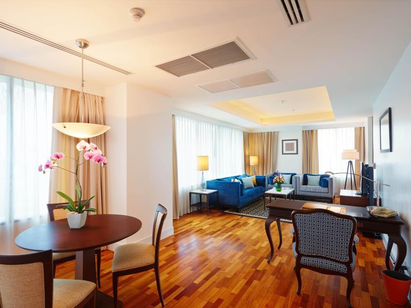 The Duchess Hotel - image 7