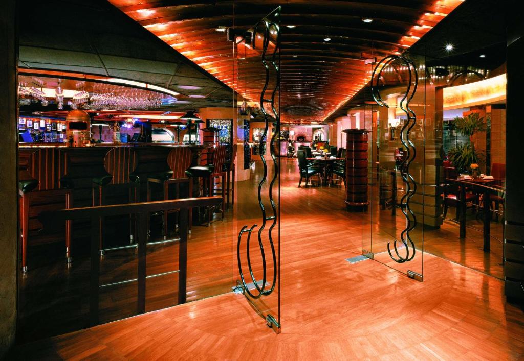 Grand Hyatt Erawan Bangkok Hotel - image 6