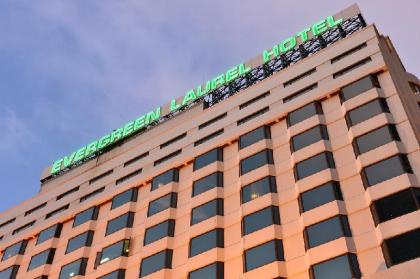 Evergreen Laurel Hotel - image 3