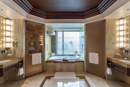 The Peninsula Bangkok - image 13