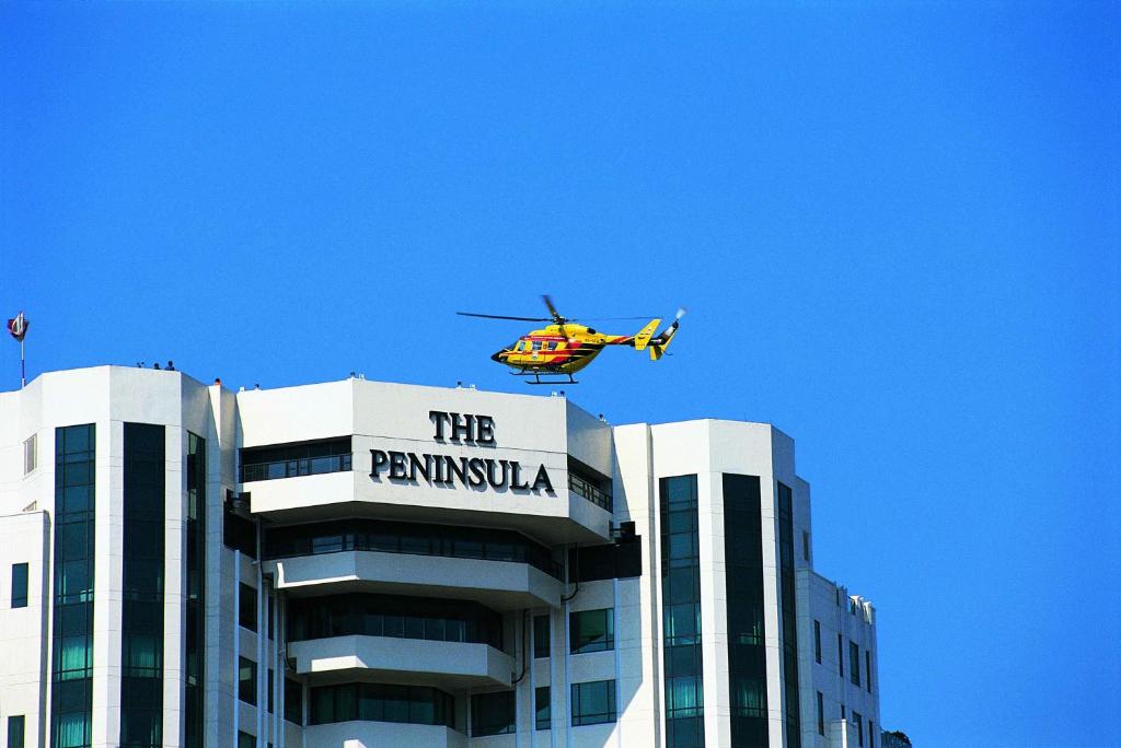The Peninsula Bangkok - image 2
