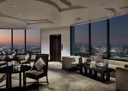 Millennium Hilton Bangkok - image 2
