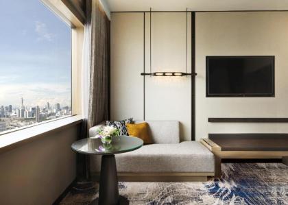 Millennium Hilton Bangkok - image 7