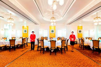 Royal Princess Larn Luang Hotel - image 20