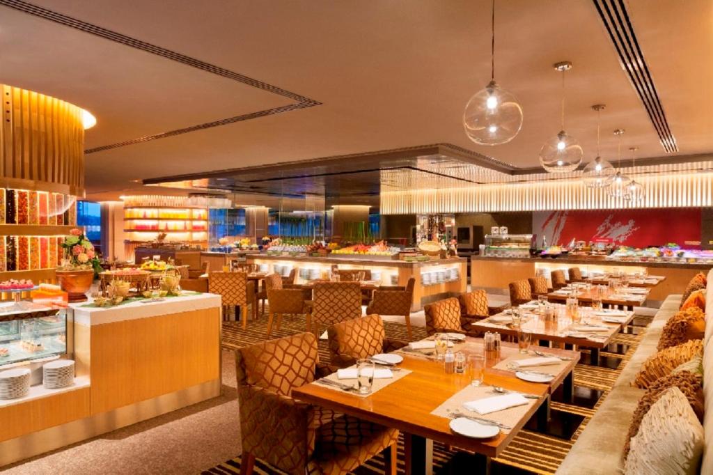Shangri-La Hotel Bangkok - image 4