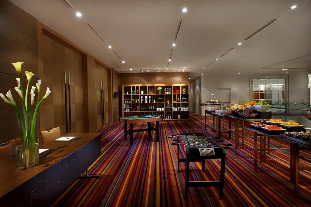Sukhumvit Park Bangkok - Marriott Executive Apartments - image 4