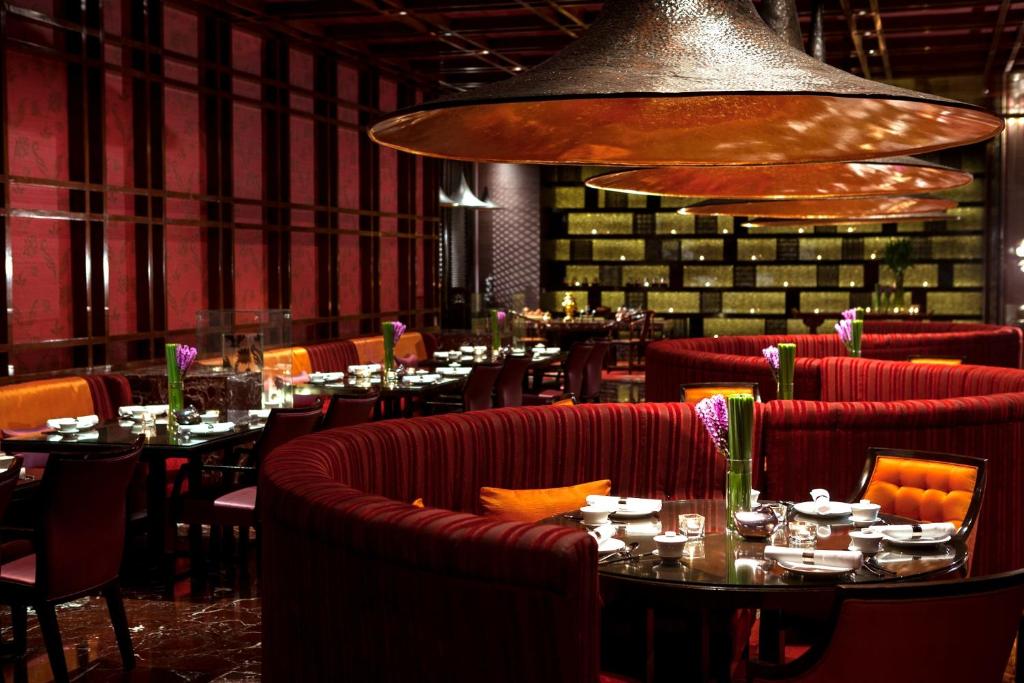 Renaissance by Marriott Bangkok Ratchaprasong Hotel - image 6