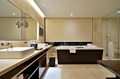 Renaissance by Marriott Bangkok Ratchaprasong Hotel - image 7