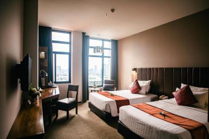 Grand Howard Hotel - image 2