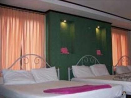 Phurahong Homestay - image 19
