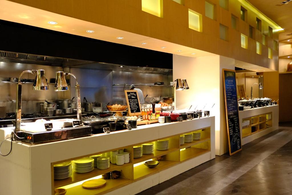 Bangkok Marriott Hotel Sukhumvit - image 6