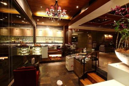 Sd Avenue Hotel - image 13