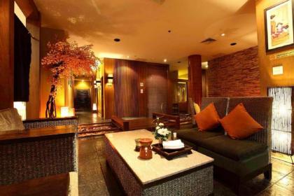 Sd Avenue Hotel - image 16