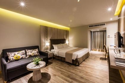 Sd Avenue Hotel - image 4