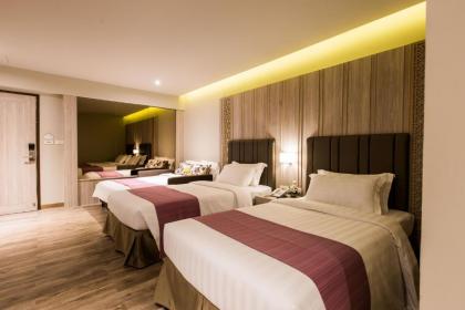 Sd Avenue Hotel - image 5