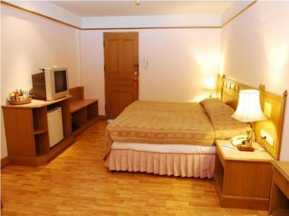 Silom Village Inn - image 3