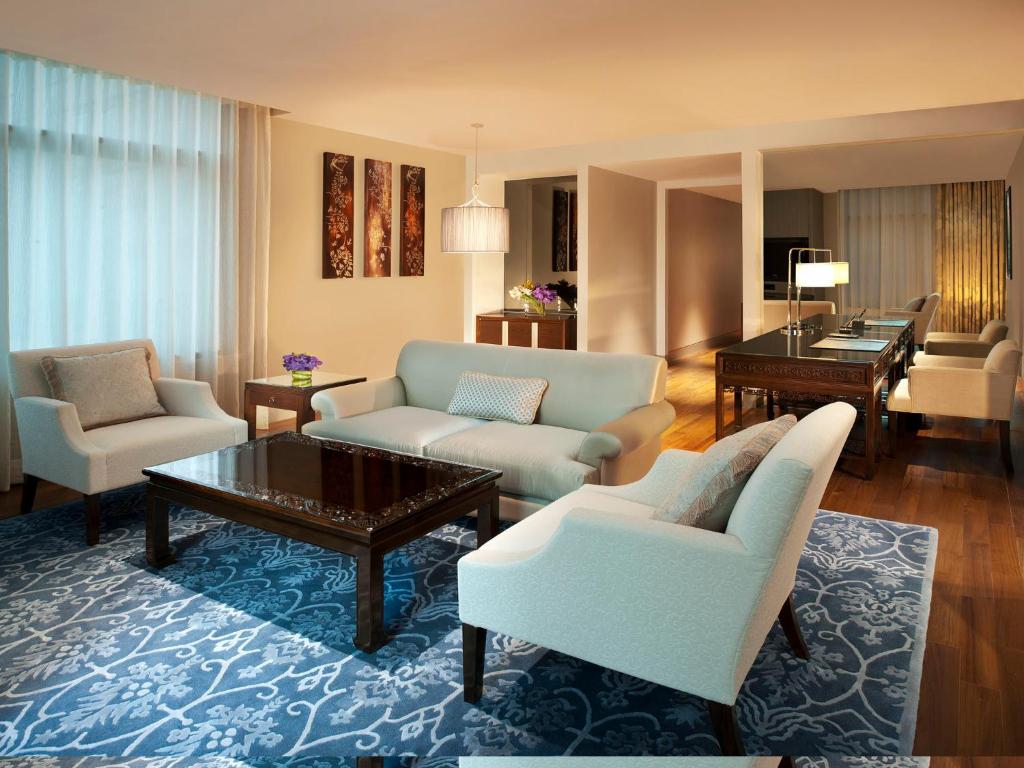 The St. Regis Bangkok Hotel - image 4