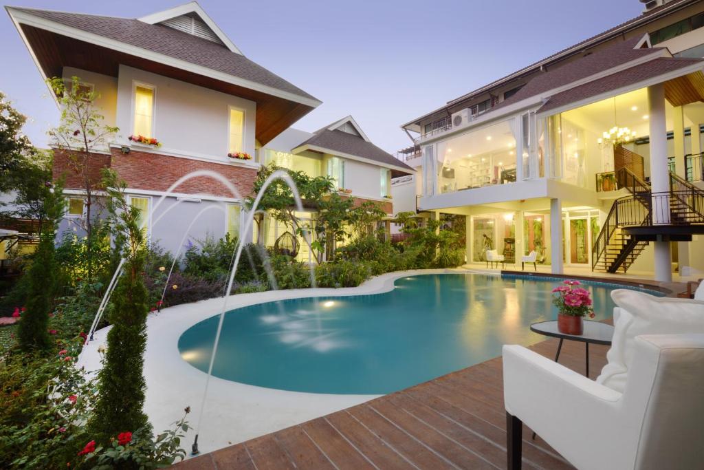 Murraya Residence - main image