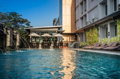 Nouvo City Hotel - image 9