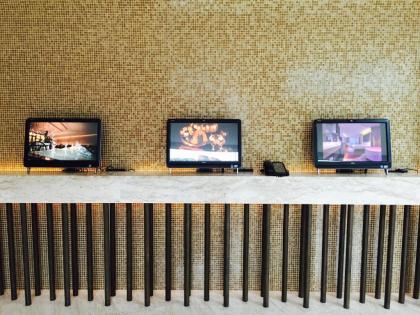 Lit Bangkok Hotel - image 4