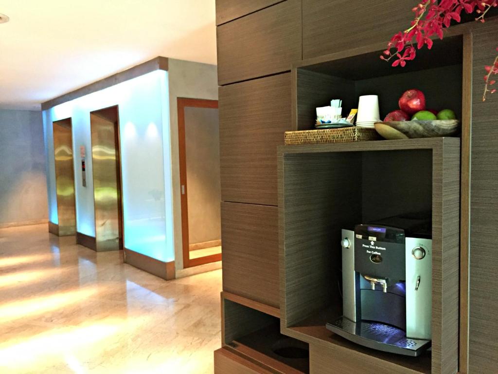 Lit Bangkok Hotel - image 5